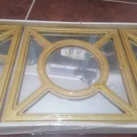 اینه سه تکه|آینه|شیراز, شیمی گیاه|دیوار