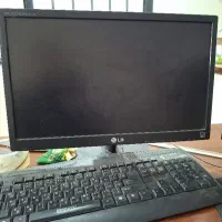 مانیتور ۱۹ اینچ LED. LG