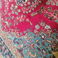 دوباب مغازه‌ کنار هم‌ با در برقی