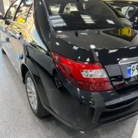 دنا پلاس ۶ دنده صفر سفید و مشکی