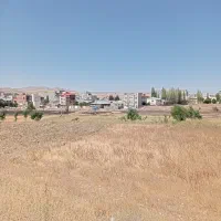 یک قطعه زمین زراعی