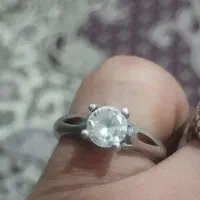 انگشتر نقره زنانه تک تاش