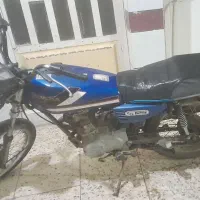 موتور سیکلت پارکینگی