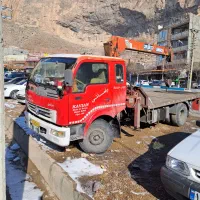 جرثقیل برای تخلیه وبار گیری وجا بجایی