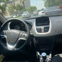 پژو 207 پاناروما 1400