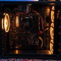 کیس کامپیوتر AULA با Ryzen 3 3200g +16g ram