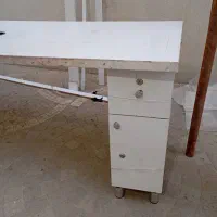 پایه دارای کمد وکشو و میز جدا در سایزهای متفاوت