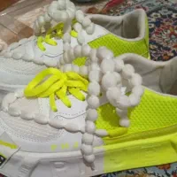 کفش|کیف، کفش، کمربند|شیراز, نیستان|دیوار