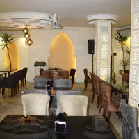 کارگر ساده و کمک‌اشپز فرنگی