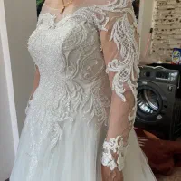 تعدادی لباس عروس مزون|لباس|شیراز, قلعه شاهزاده بیگم|دیوار