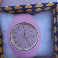 ساعت نو|ساعت|پرند, فاز ۴|دیوار