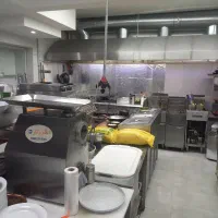 کارگر ساده جهت وسط کاری در رستوران