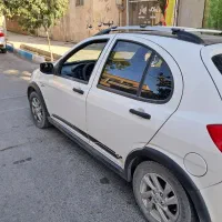 فروش کوییک ار سفید مشکی