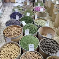 عمده فروشی عطاری در اصفهان،زردچوبه،ادویه