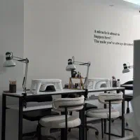 اجاره ای میزناخن