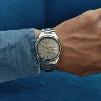 سیکو ۵|ساعت|اصفهان, باغ فردوس|دیوار