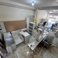 چند نفر ساگرد ساده برای کابینت سازی