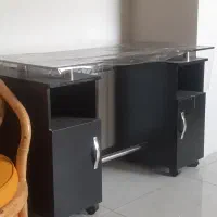 میز ناخنکار