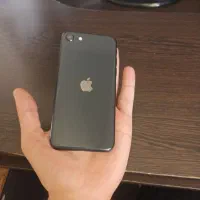 آیفون se2020