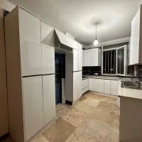 ۵۰ متر . با آسانسور. خیام جنوبی