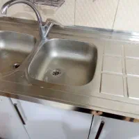 یک دستگاه هود موتور قوی و سینک بفروش میرود