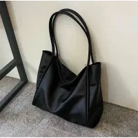 دو عدد کیف در حد|کیف، کفش، کمربند|همدان, |دیوار