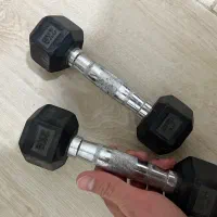 دمبل ۲.۵ کیلویی