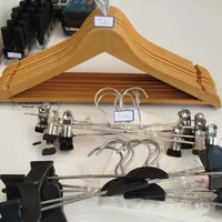 چوب لباسی|بندرخت و رخت‌آویز|شیراز, شهرک سراج‎|دیوار
