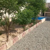 باغچه 200متری همراه با استخر پنل خورشیدی