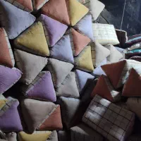 تعدادی بالش کوسن شاهنشین زیر قیمت