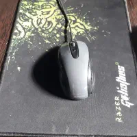 میز و ماتیتور و صندلی و کیس و موس