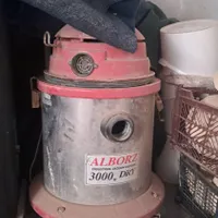 جاروبرقی بزرگ سالم