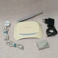 مودم WiFi چهار پورت اصلی تکمیل با همه وسایل جانبی