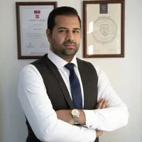 مشاور ، وکیل مالیاتی