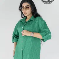 به تعداد ۱۰ نفر وسط کار خانم محدوده شن و ماسه