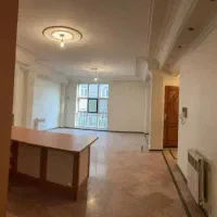 ۹۰ متر نورگیر/طبقه روی همکف/پارکینگ/انباری/بالکن