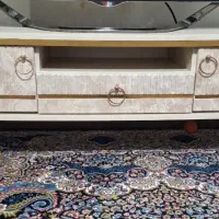 زیرتلویزیون در حد نو