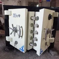 گاوصندوق زیر ویترینی طلافروشی رمزدار