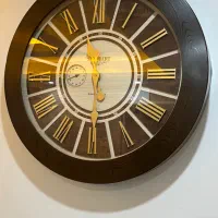 ساعت دیواری