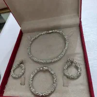 ست و دستبند جذاب