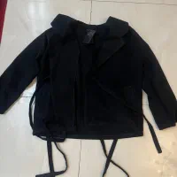 دو عدد بارانی یک عدد پالتو|لباس|اندیشه, اندیشه فاز ۴|دیوار