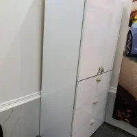 کمدلباسی کشودار