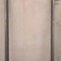 ۱ عدد چارچوب آهنی درب  و یک پنجره دو جداره ثابت