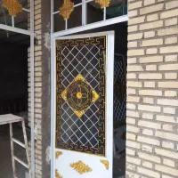 رنگ کار در و پنجره با قیمت مناسب