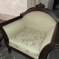 مبل راحتی ۷ نفره با میز ناهارخوری خوری ۸ نفره