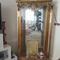 بوفه یاویترین ایستاده در حدنونو طلایی رنگبدون خطخش