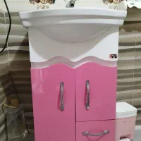 روشویی،آینه،شیر آب