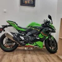 کاوازاکی Zx25 R