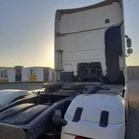 کشنده|خودرو سنگین|میانه, |دیوار