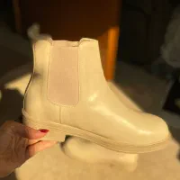 نیم بوت کرم براق سایز ۴۰ (کاملا نو)